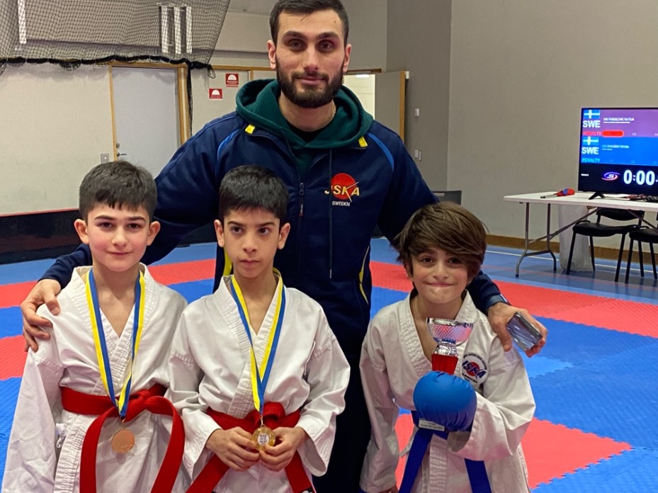 Kids Cup Anshan Parsa.jpg Re