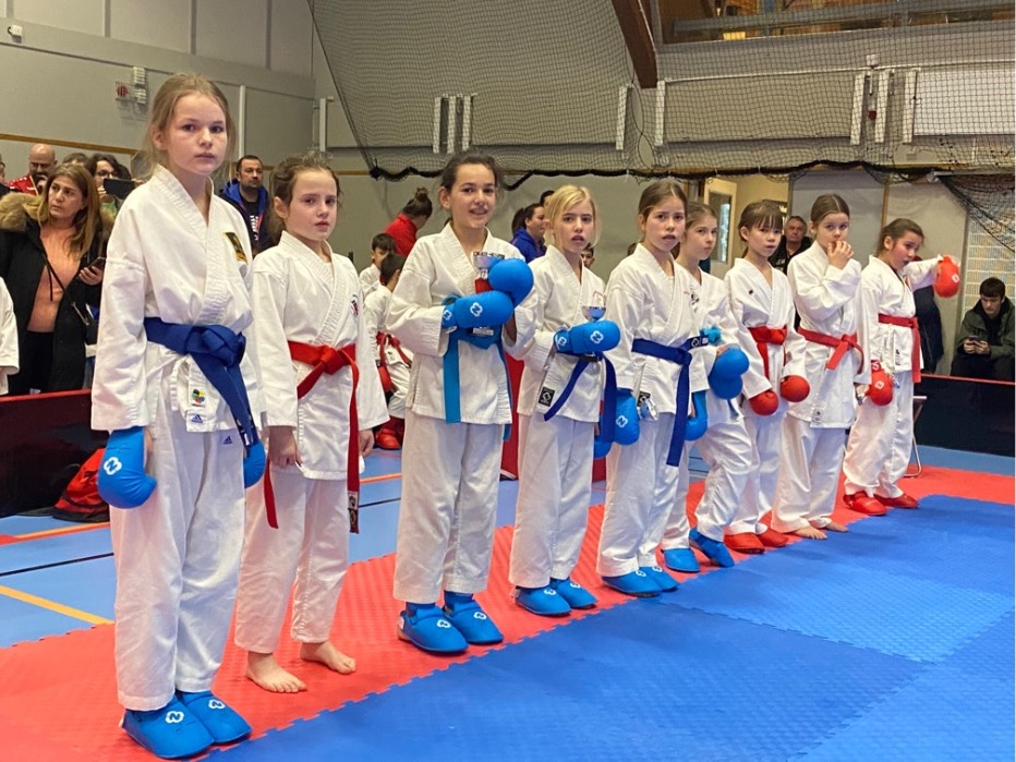 Kids Cup Ingrid Donya.jpg Re