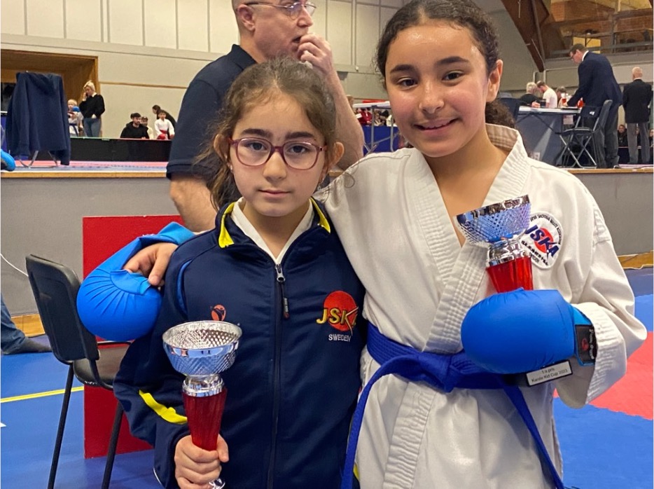 Kids Cup Lea Elicia.jpg Re