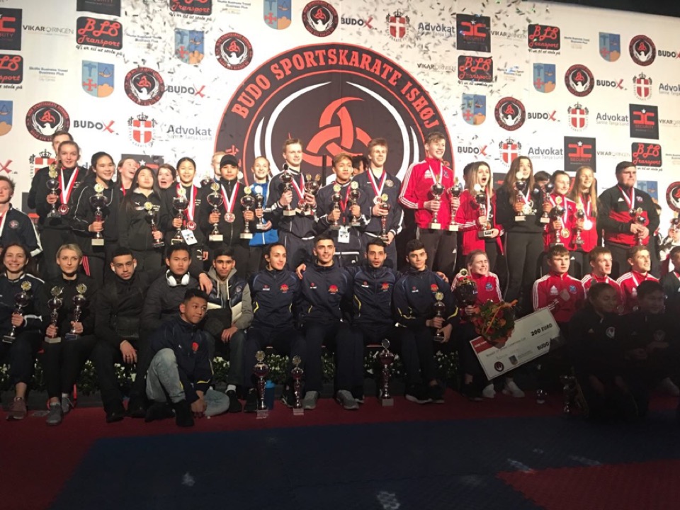 ishjo karate cup bild 1